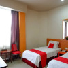 Отель RedDoorz Plus @ Cameloan Hotel Palu, фото 29