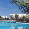 Отель Lovely Pool View 1 bed Apartment Block 6, фото 8