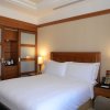 Отель Holiday Inn Suites Kuwait Salmiya, фото 39