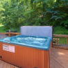 Отель A Bear Creek 5 Bedroom Home with Hot Tub, фото 16