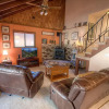 Отель Sky Chalet by Lake Tahoe Accommodations, фото 9