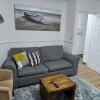 Отель Immaculate 3-bed House in Hull, фото 10