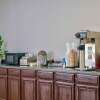 Отель America's Comfort Lodge, фото 7
