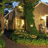 Отель Allen Harbor Breeze Inn & Gardens, фото 19