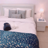 Отель Stunning Beach front 1 bedroom at the palm, фото 3