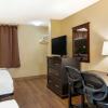 Отель Relax Suites Extended Stay - La Mirada, фото 11