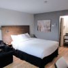 Отель Danny’s Hotel Suites, SureStay Collection by Best Western, фото 5