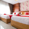 Отель RedDoorz Plus near Tan Son Nhat Airport 2, фото 4
