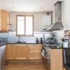 Отель Trendy 3BR Flat in Notting Hill, фото 13