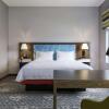 Отель Hampton Inn & Suites Pittsburgh New Stanton, фото 16