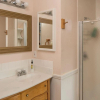 Отель Quarter Horse Inn / Orchid Room, фото 9