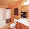 Отель Gatlinburg Summit Views 2 Bedroom Home with Hot Tub, фото 11