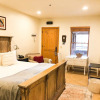 Отель Bear Creek Lodge 111 2 Bedroom Condo by Alpine Lodging Telluride, фото 3