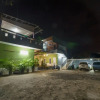 Отель RedDoorz Syariah near Citimall Prabumulih, фото 1