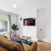 Отель Cosy 2-bed House in London With Free Parking, фото 9