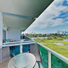 Отель Bayfront Bliss Rooftop Pool, Short Walk To Beach 3 Bedroom Condo, фото 7