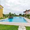Отель Vibrant Holiday Home in Lazise With Swimming Pool Near Lake, фото 34