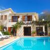 Отель 2 bedroom Villa Loukia with private pool and gardens, Aphrodite Hills Resort в Куклии