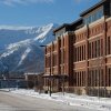 Отель 901 Fernie, фото 1