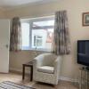 Отель Large Ground floor apartment in the heart of Church Stretton with free parking, фото 9