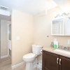 Отель The Meadowlark Manor Spacious Backyard & Hot Tub, фото 3