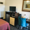 Отель Rodeway Inn & Suites, фото 5