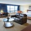 Отель Greenwood Inn & Suites, фото 16