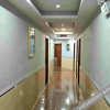 Отель Yibin V6 Business Hotel, фото 2