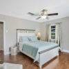 Отель Fairlawn Court Pool Home, фото 19
