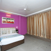 Отель OYO 8536 Azad Square, фото 15
