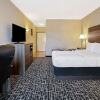 Отель La Quinta Inn & Suites Garland Harbor Point, фото 14