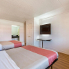 Отель Motel 6 Dallas, TX - Market Center, фото 4