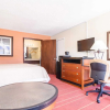 Отель Rodeway Inn & Suites Greensboro Southeast, фото 6