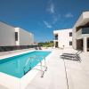 Отель Vrsi Beautiful Apartments With Pool - A2, фото 1