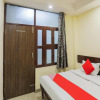 Отель OYO 85147 Royal Residency, фото 16