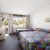 Отель Parkway Hotel, фото 3