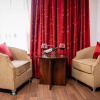 Отель Modern , Spacious King Studio With Kitchenette, фото 1
