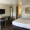 Отель Gilroy Inn, фото 6