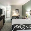Отель La Quinta Inn And Suites Newport, фото 4