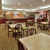 Отель Holiday Inn Express Hotel & Suites LANSING-LEAVENWORTH, фото 24