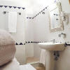 Отель CASALE LA FATA -tipico toscano immerso nelle colline tra Lucca e Versilia, 6 appartamenti indipenden, фото 7
