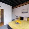 Отель The Eden Warehouse - Gold Apartment, sleeps 5, фото 7