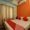 Отель OYO 15392 Sri Sai Guru Comforts, фото 21
