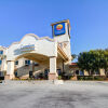 Отель Comfort Inn & Suites Near Temecula Wine Country, фото 17