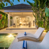 Отель Romantic Jungle Villa, 1 BR, Ubud With Staff, фото 4