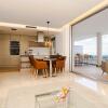 Отель Luxury 3  bedroom Apartment with a Panoramic Sea V, фото 15