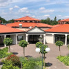 Отель Restyled Villa With 5 Bathrooms, Located in a Green Area, фото 24