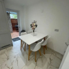 Отель Lovely Two Bedroom Home, фото 9