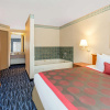 Отель Ramada by Wyndham Kent Seattle Area, фото 16