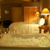 Отель Beaver Lakefront Cabins - Couples Only Getaways, фото 3